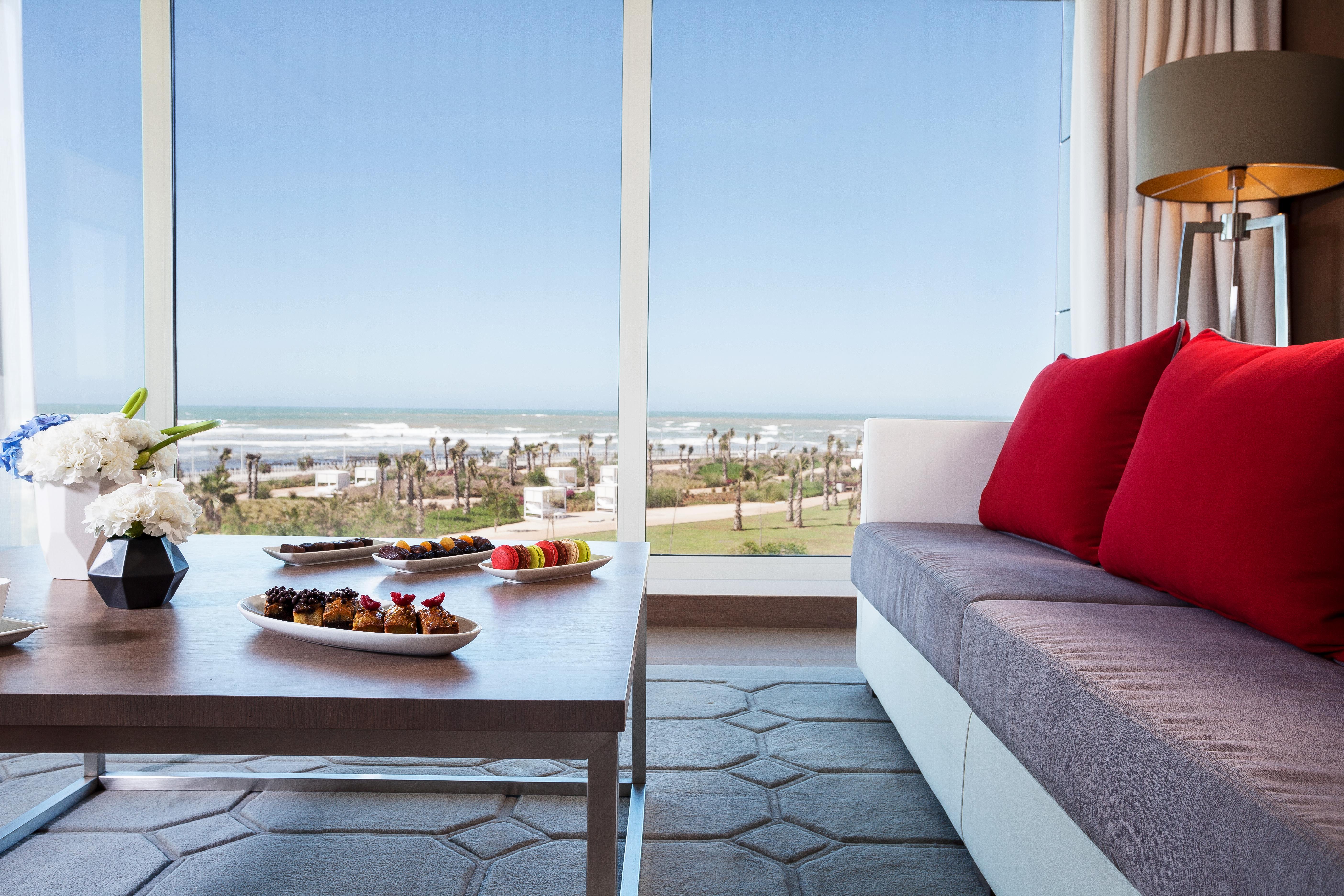 The View Bouznika Hotel Exterior foto Suite