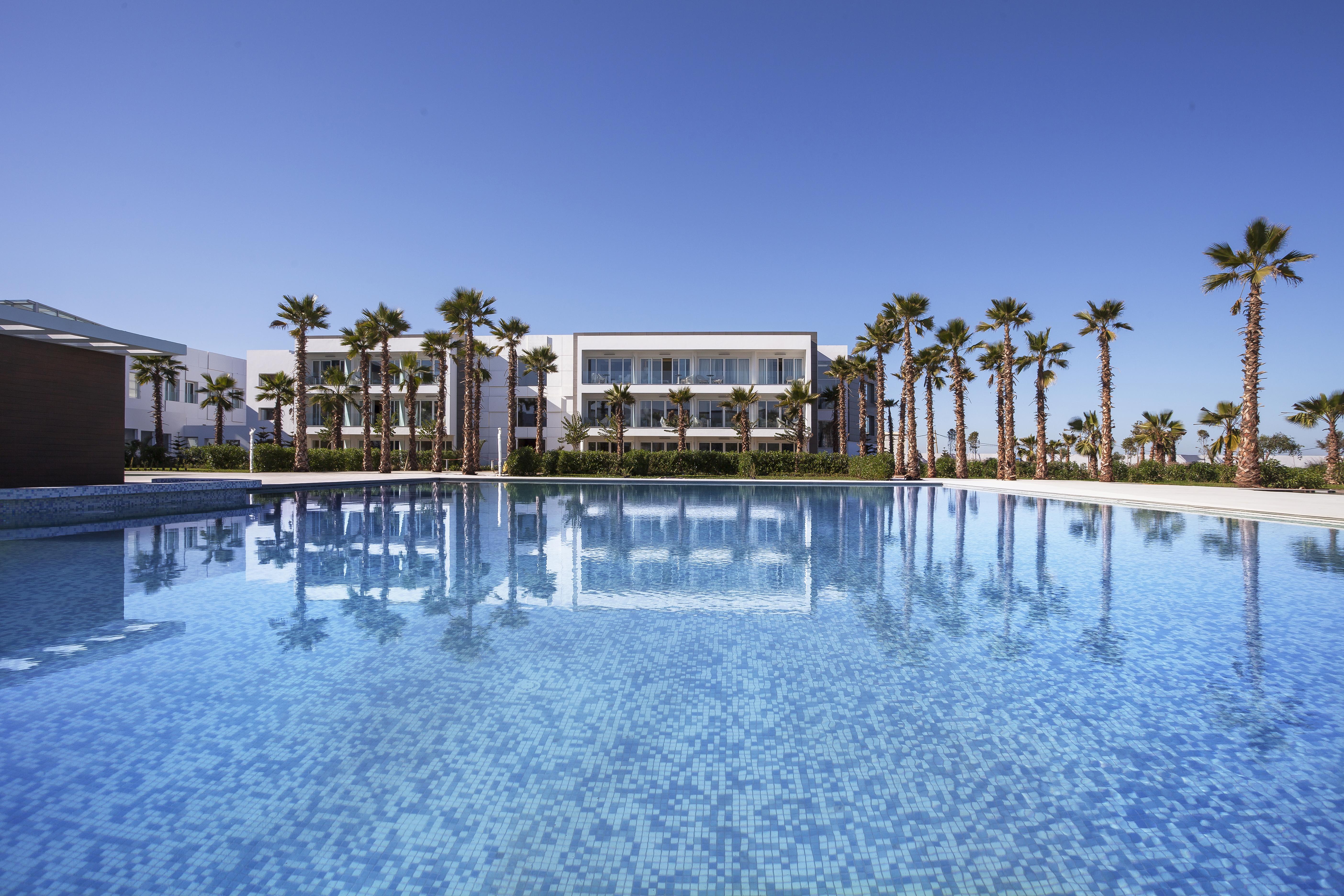 The View Bouznika Hotel Exterior foto The resort's main pool