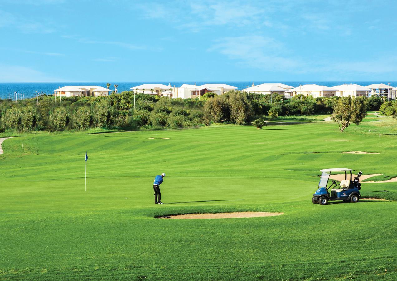 The View Bouznika Hotel Exterior foto Golf course at the Atlantis Paradise Island